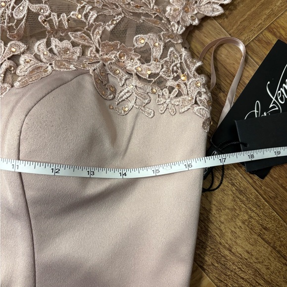 NWT La Femme Women’s Size 2 Formal Dress Wedding Party Rose Pink mother of bride - Picture 10 of 11